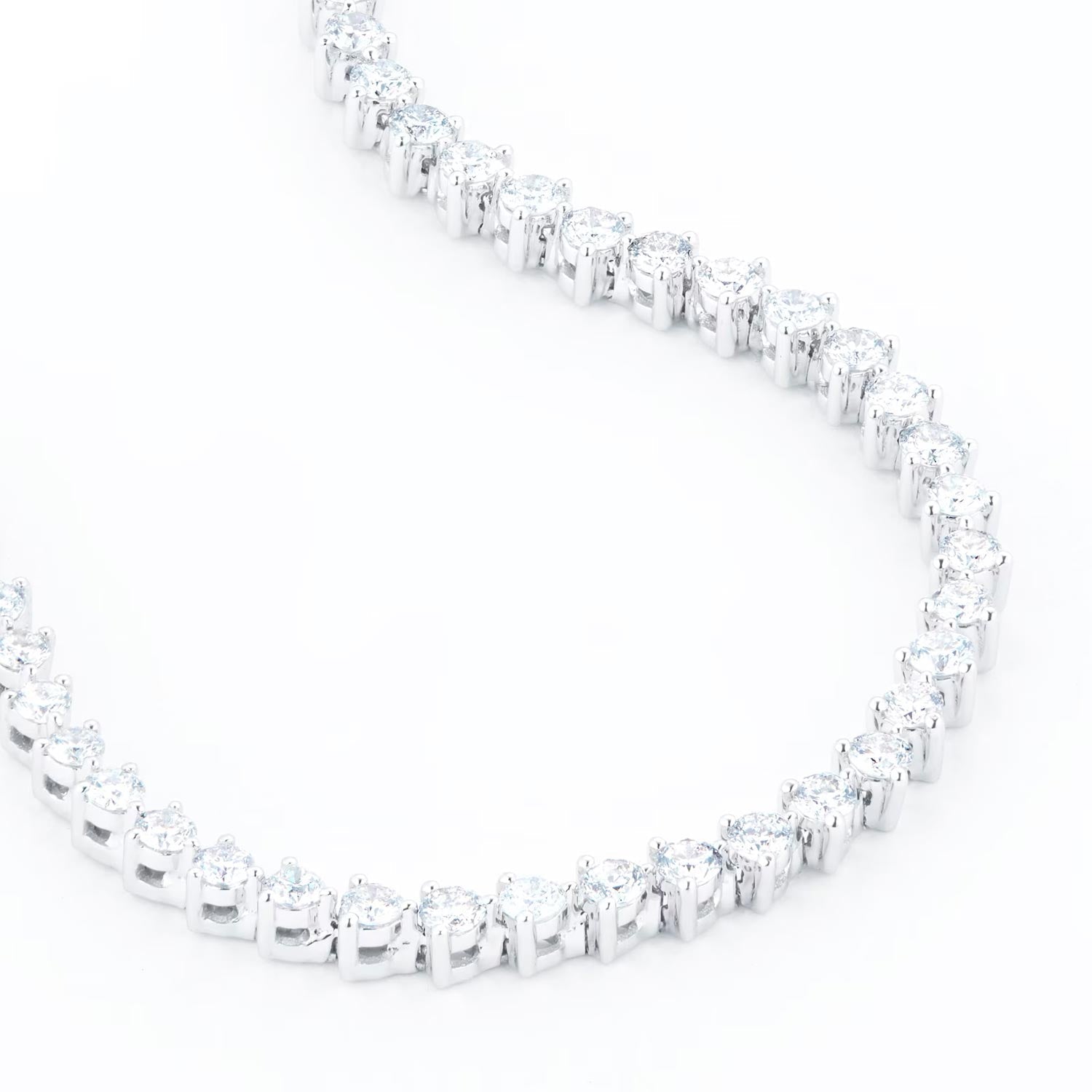 18ct White Gold 2cttw Line Bracelet