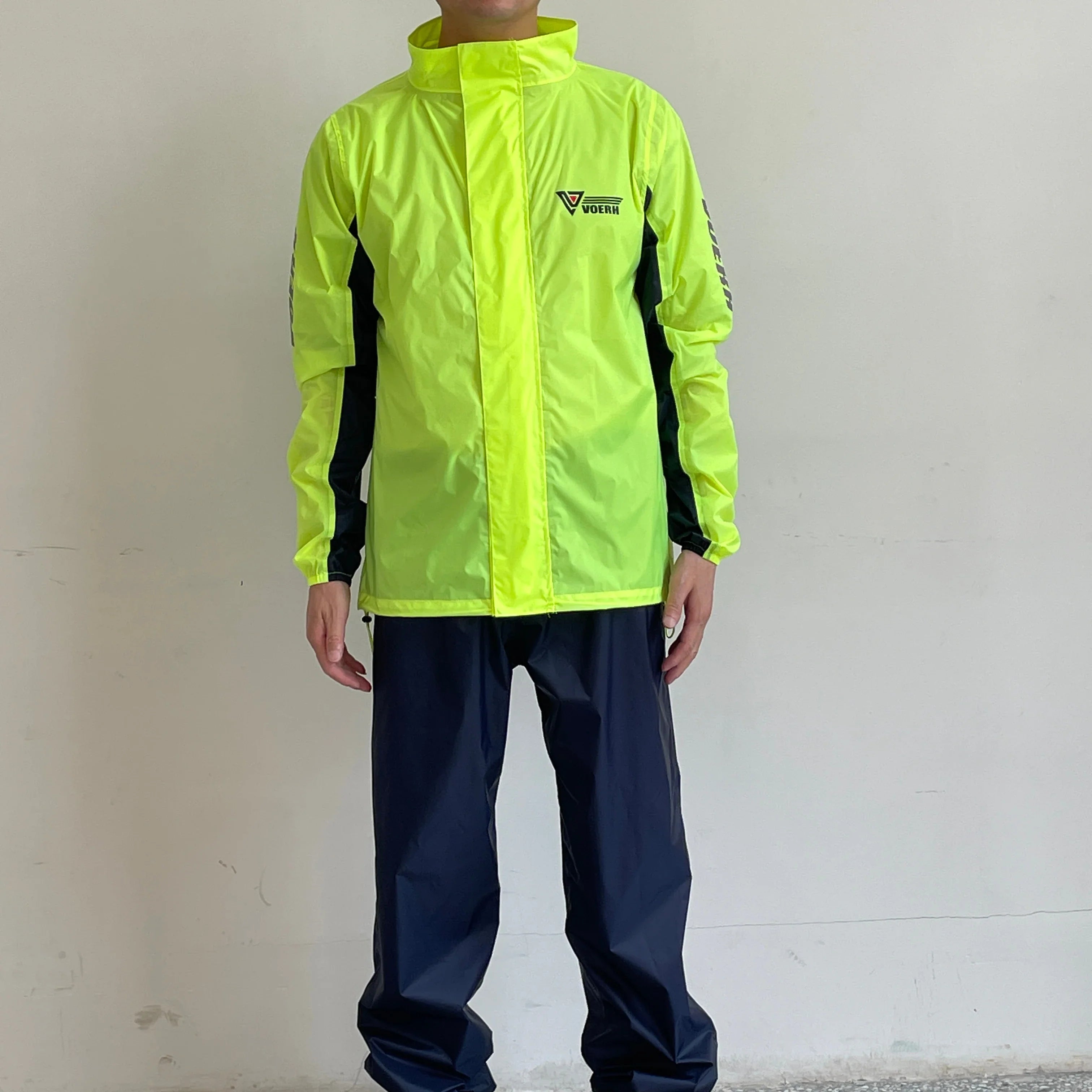 Unisex High Quality Eco-friendly Nylon Motorcycle Jacket Pants Fully Waterproof Raincoat With Zipper Closure Casual Style Bikers